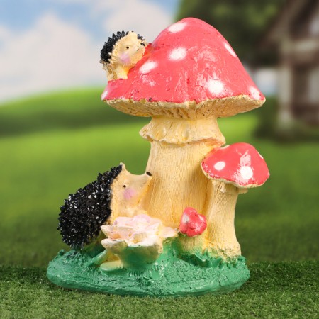 Garden figure "Hedgehogs on fly agaric" 30x15x16cm