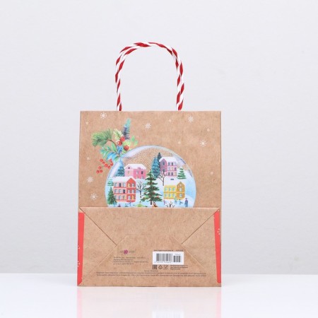 Gift Package "Winter Courtyard" 18 x 22.3 x 10 cm-3