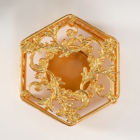 Summary Metal for 1 candle "hexagon. Fluffy leaves" gold d = 5.5 cm 10.7x12x5.6 cm 104953-2
