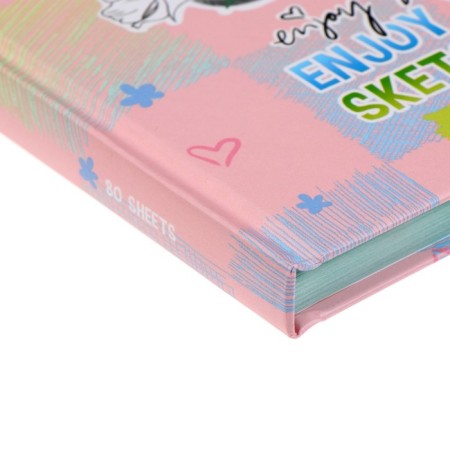 A5 sketchbook, 80 sheets of a “cat with a bow”, solid cover, matte lamination, tinted block 100g/m²-2
