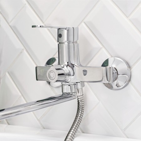 BUNNE BOOOU B8289-18F bathtub, single-leaf, shower watering can and hose, chrome-2