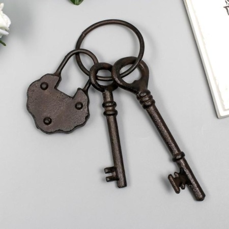 Souvenir metal "Castle and two keys" 23x7.5 cm-1