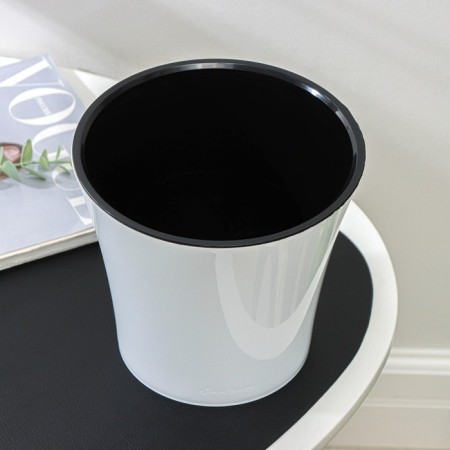 Kashpo for flowers with an insert "Arte", 3.5 l, white-black color-2
