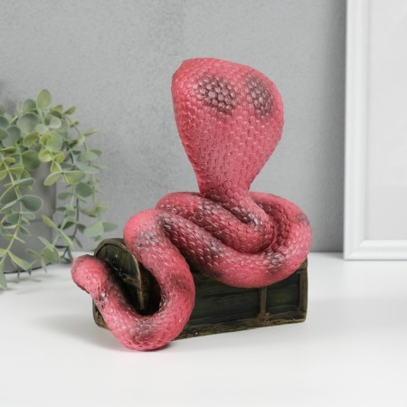 New Year's figure "Cobra on the chest" 20 x 17 x 12 cm.-1
