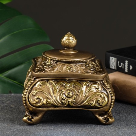 Casket, gold 13x13x13cm-2