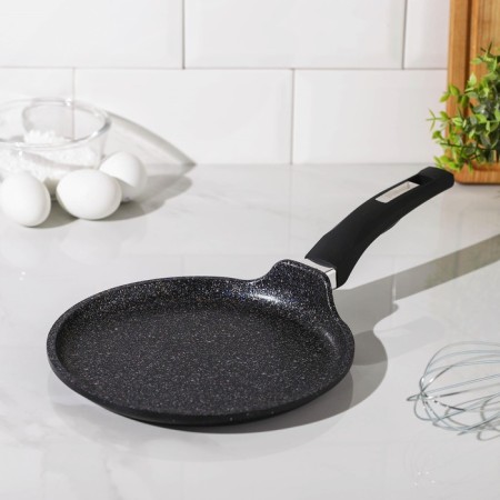Pancake pan “granite Star”, d = 22 cm, plastic handle, anti -stick coating, black color