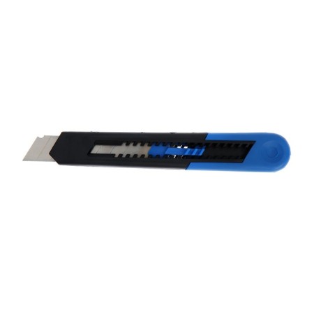 A universal tundra knife, a plastic case, 18 mm-5