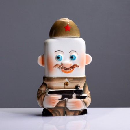Штоф фарфоровый «Солдатик», 0.35 л, в упаковке книге-1