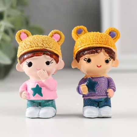 Souvenir Polystone "Baby in a hat" MIX 2.5x3.3x6 cm-1