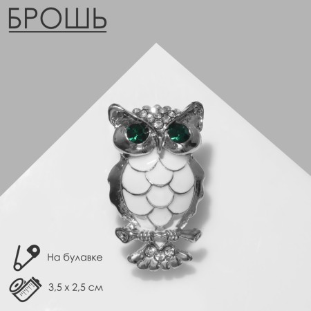 Owl brooch, green-white color in silver