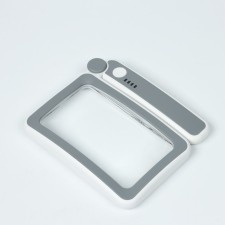 Folding magnifier, multiplicity 4, lens 105*60mm, backlight