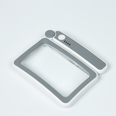 Folding magnifier, multiplicity 4, lens 105*60mm, backlight