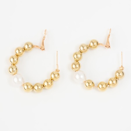Ground-shaft earrings “environment” of clusters, color gold, d = 5.7-2