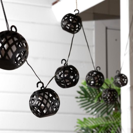 UNIEL Girlyanda “Thread” 2.1 m with nozzles “Fire balls”, IP44, dark thread, 80 LED, flame effect, 1 mode, solar battery-1