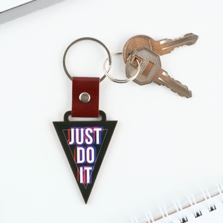 A wooden key key "Just do it", 7 x 3.7 cm-3