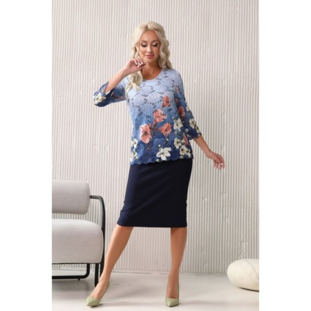 Women's dress, size 48-6