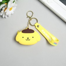 A keychain wallet with a carbine Silicon 