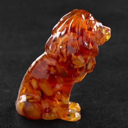 Souvenir "Leo", sits, amber-3
