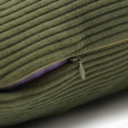 Case on the pillow of Ethel Velour 43*43 cm, central green, 100% polyester-4