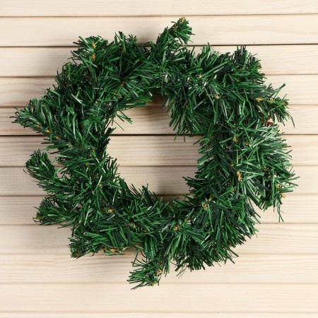 New Year's Wreath D-19 cm "Cozy fairy tale" berries of cones-2