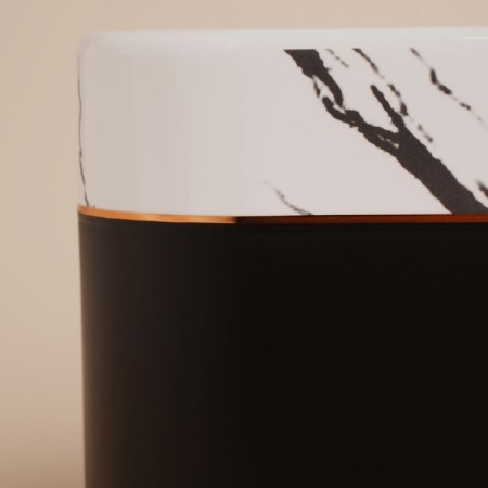 A soap dispenser with a Savanna Lines sponge stand, 400 ml-3