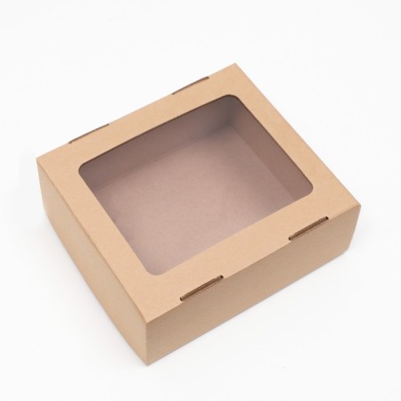 Box the team, cover is “brown”, with a window, 21 x 18 x 8 cm-2