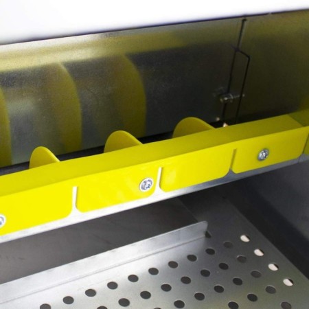 Bunker feeder for chickens, pedal, 28 l, alma-5