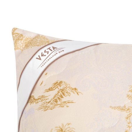 Pillow pillow 70x70 cm, camel wool, gloss-satin fabric, p/e 100%-1