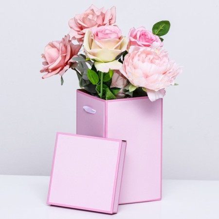 The box is folding, pink, 14 x 23 cm