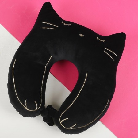 The head restraint is "cat", the color is black
