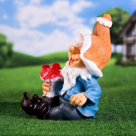 Garden figure "Sedentary dwarf" 26x30x37cm-1