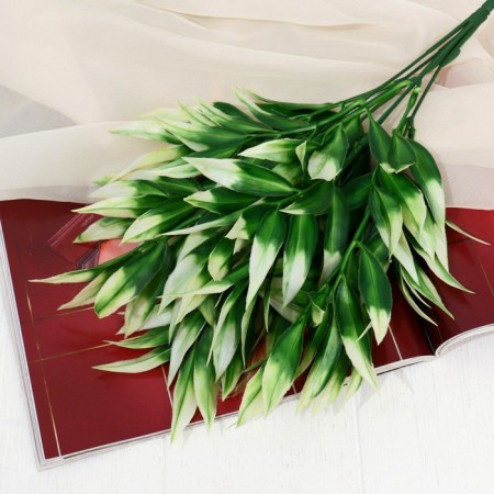 Bouquet "Eucalypt Galant" 30 cm, white-green