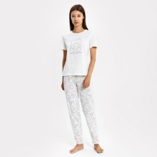 Female home set (T -shirt, trousers), dairy color, size 44