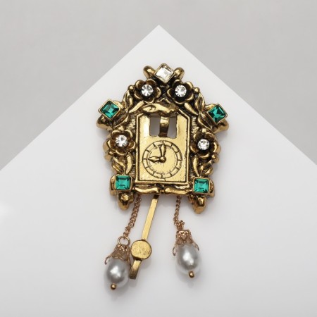 Brooch "Clock" Old, color in black gold