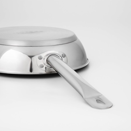 Skoroda "General catering", D = 24 cm, housing thickness 0.6 mm, bottom 3.5 mm, with a heat distribution layer, anti -stick coating, induction-4