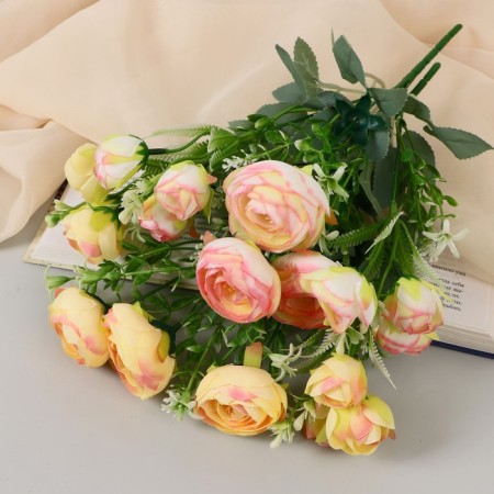 Букет "Ранункулюс галант" 4х28 см, микс-3