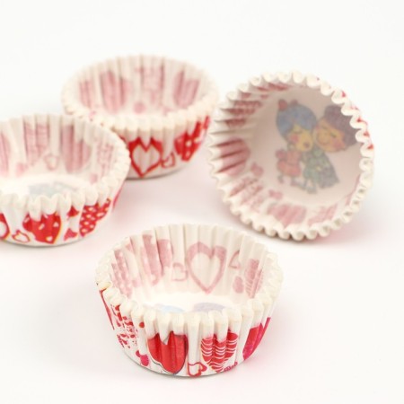 Baking form "Love" White, 3.5 x 2 cm