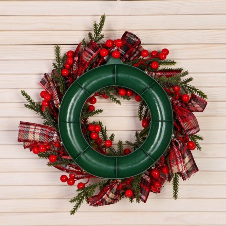 New Year's wreath D-30 cm "Cozy fairy tale" Fat tapes berries-2