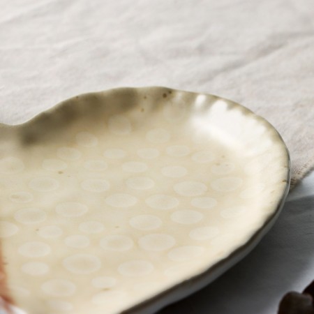 Ceramic plate "Gemstick", 19 x 18 cm, beige color-3