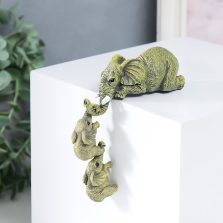Souvenir Polystone "elephant with two elephants - rise" 10x3.8x4 cm
