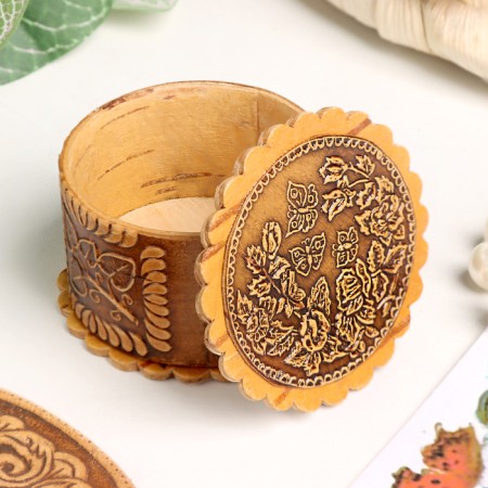 Casket "Butterflies over flowers", 40 x 25 mm, birch bark-1