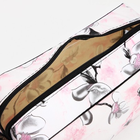 Cosmetic bag on a zipper, with a grid, pink color-2