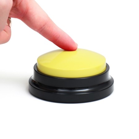 Sound button - Cliler for animal training, 9 x 9 x 5, cm. Yellow