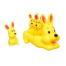 A set of rubber toys for the bathtub 