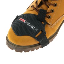 Protective lining for shoes, under the gear lever, black