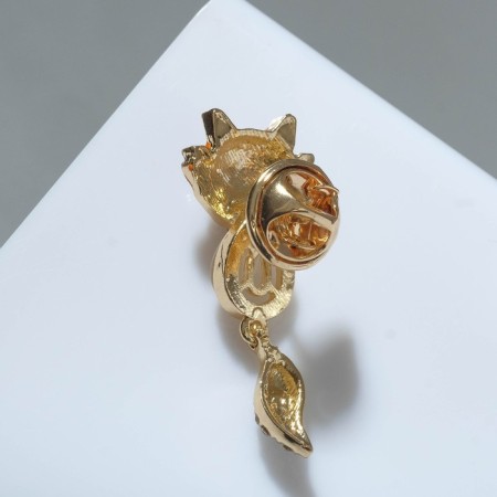 Brooch "Fox" with a movable tail, colored in gold-2