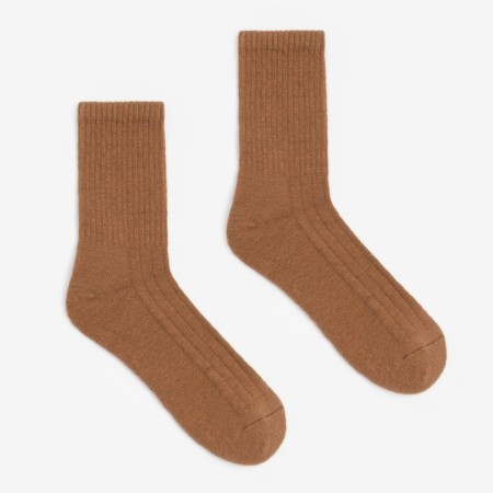 Men's socks with a camel fluff, red color, size 44-46