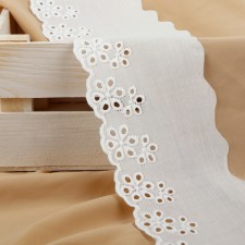 Lace embroidery, 75 mm × 13 ± 1 m, white color
