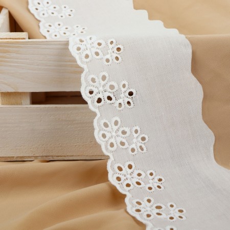 Lace embroidery, 75 mm × 13 ± 1 m, white color