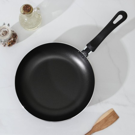 The “Expert” pan, D = 24 cm, plastic handle, anti -stick coating, burgundy color-1